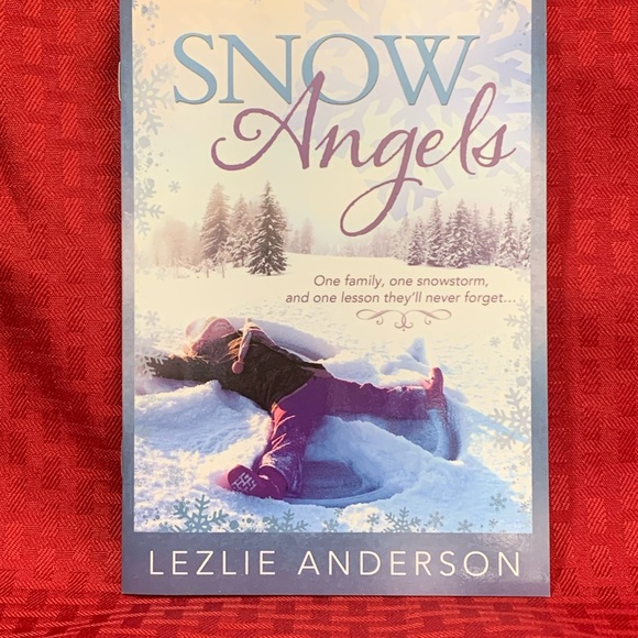 3 Christmas Book Bundle - Picture 6 of 11